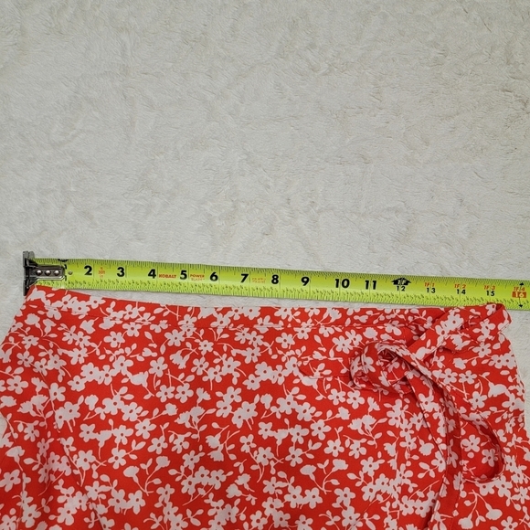 NWT J. Crew coral floral skirt.  Faux wrap.  Stretch waist. Ruffle Hem. … - Picture 13 of 16